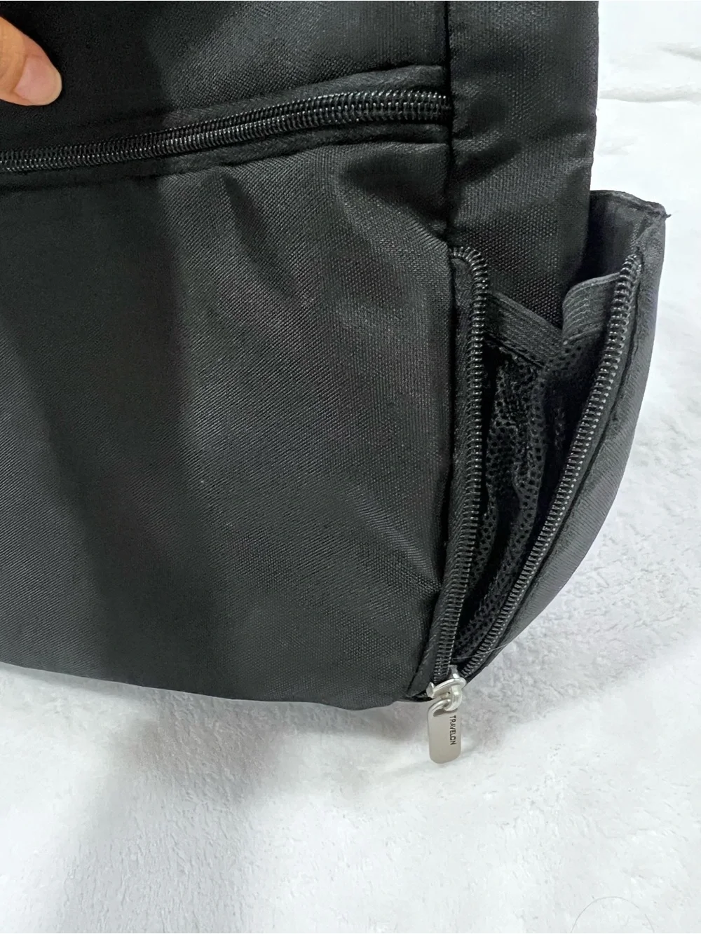 Travelon Black Nylon Crossbody Travel Bag Organizer Multi Pocket Lightweight